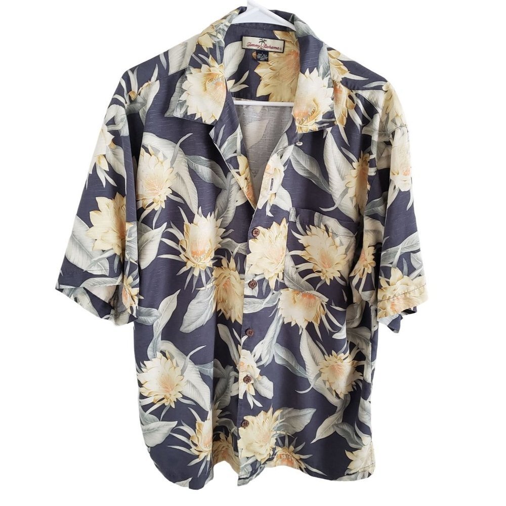 Tommy Bahama Men's Size L 100% Silk Floral Hawaiian Shirt Coconut Buttons